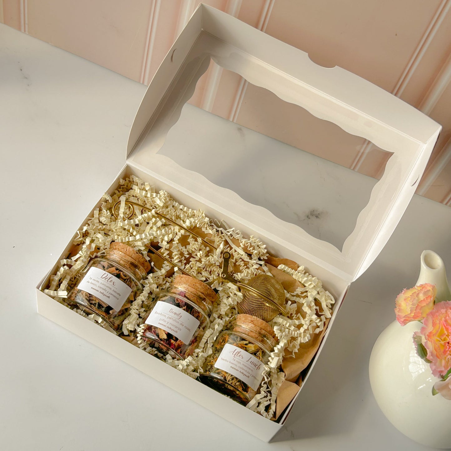 Mixed Tea Box 3 botes con té + infusor dorado